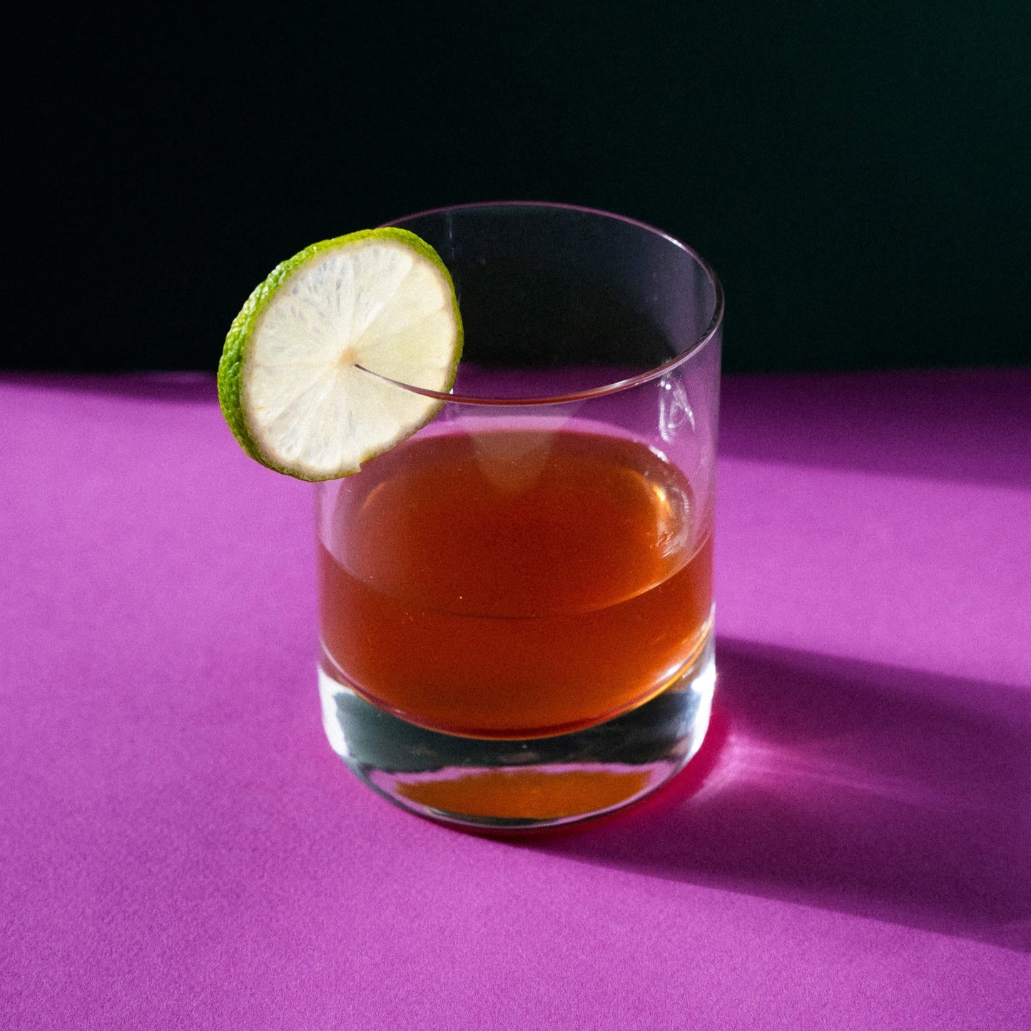 Thé violet glacé